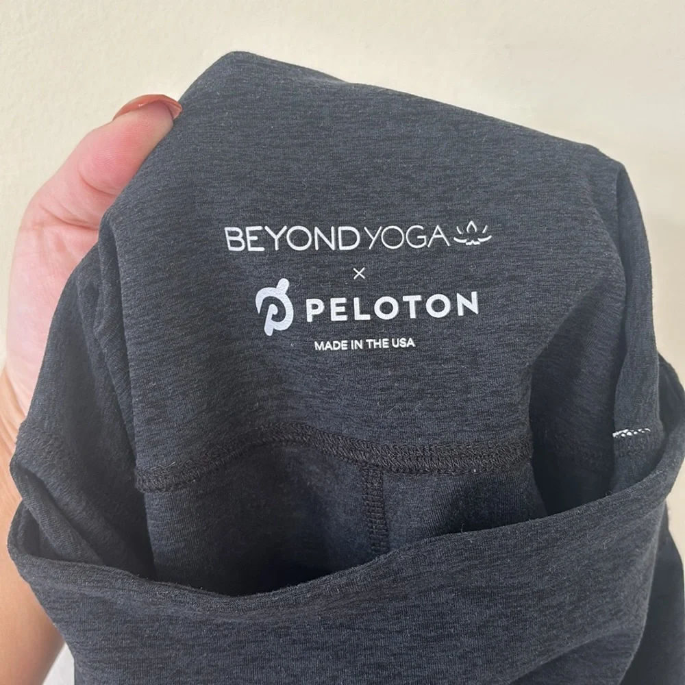 Beyond Yoga x Peloton Spacedye Keep Pace 7" Short Darkest Night Size Small - Picture 5 of 5